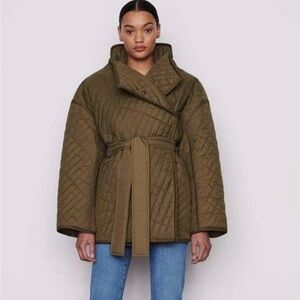 FRAME DENIM
QUILTED DRAPE NECK JACKET (SURPLUS) Small New with tags